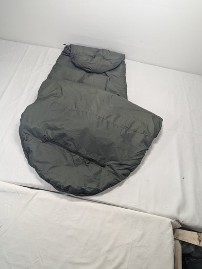 Preloved Military lot sleeping bag Sb2