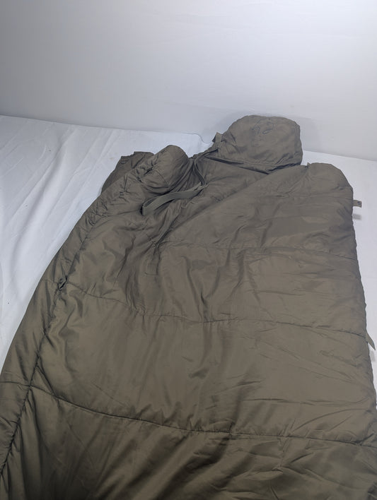 Preloved Military lot sleeping bag Sb70