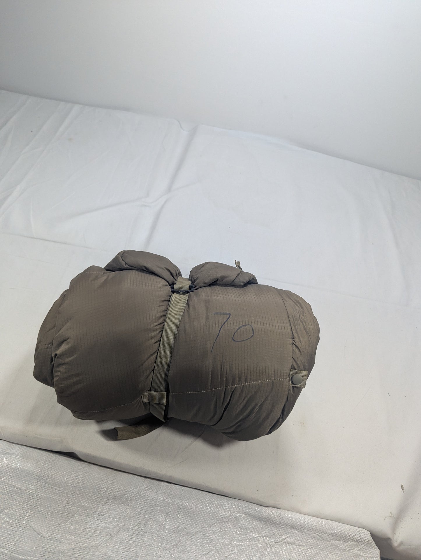 Preloved Military lot sleeping bag Sb70
