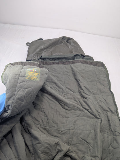 Preloved Military lot sleeping bag Sb 1D