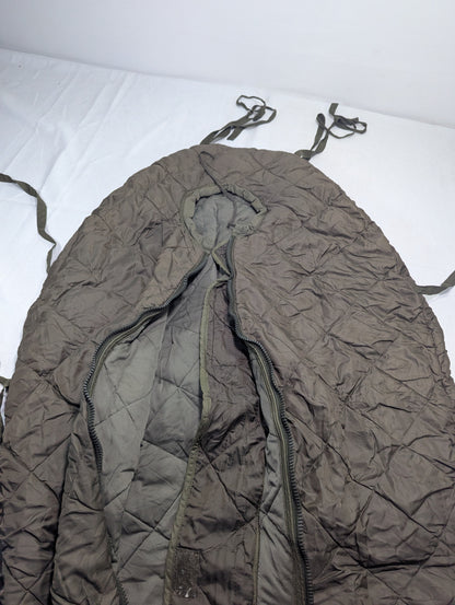 Preloved Military lot sleeping bag Sb182