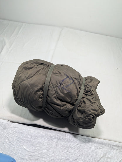 Preloved Military lot sleeping bag Sb72