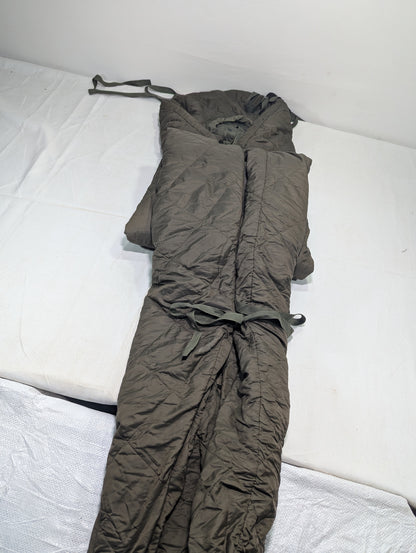 Preloved Military lot sleeping bag Sb72