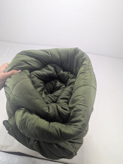 Preloved Military lot sleeping bag Sb60