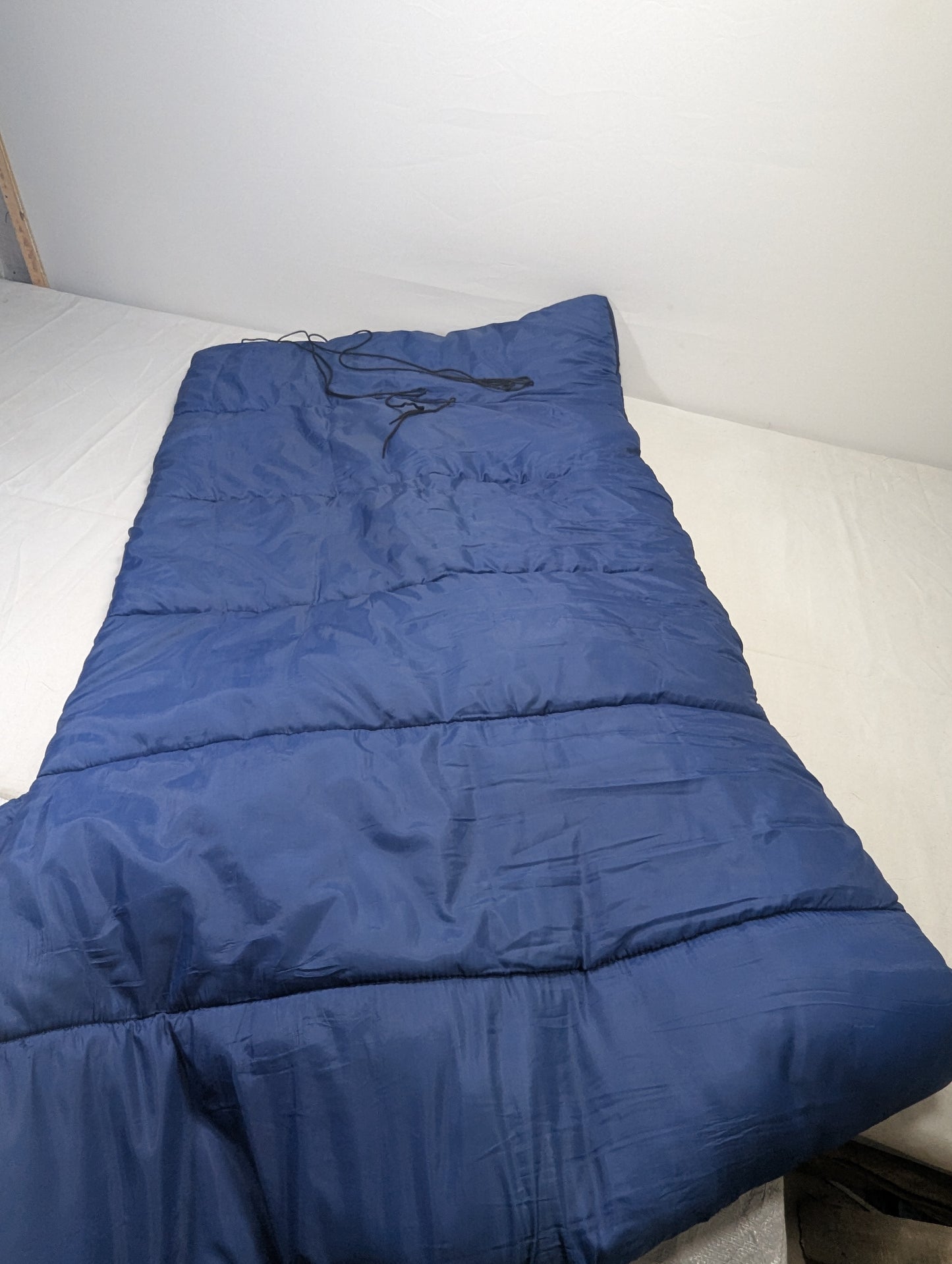 Coleman USA lot sleeping bag Sb104