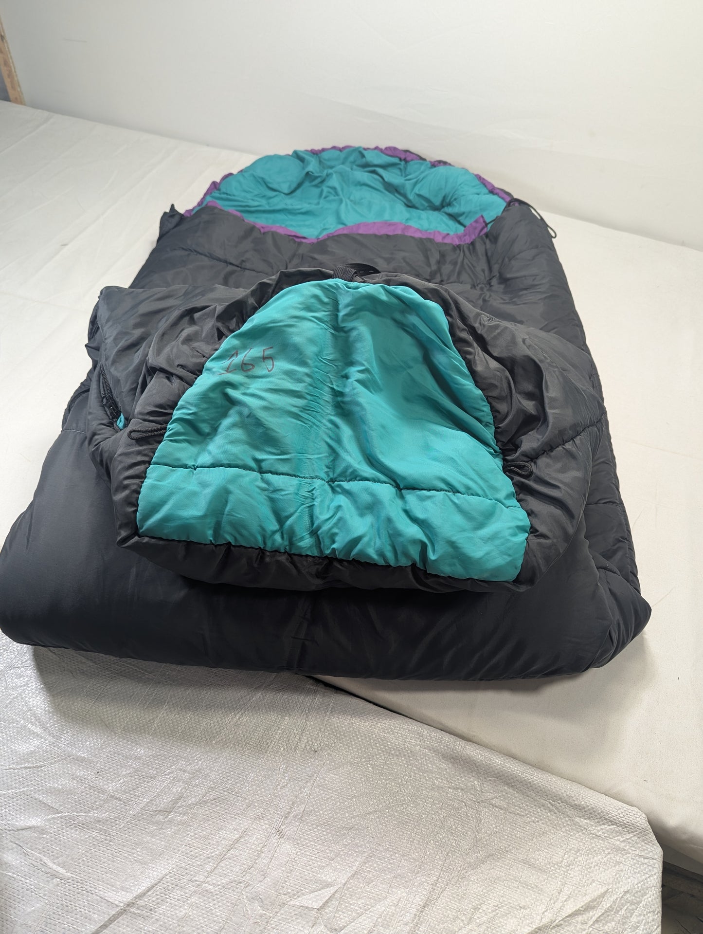 Mummy style USA lot sleeping bag Sb165