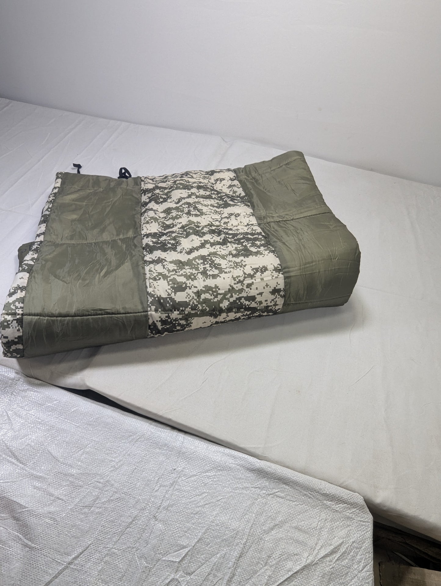 USA lot sleeping bag Sb110