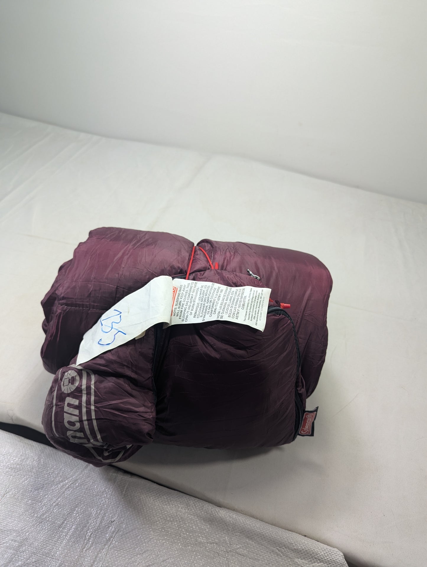 Coleman USA lot sleeping bag Sb135