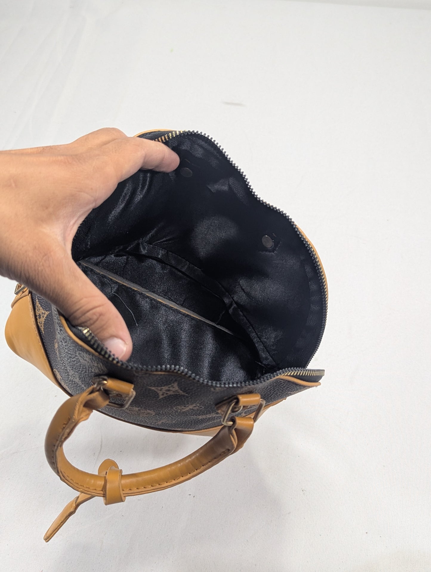 Title will update soon