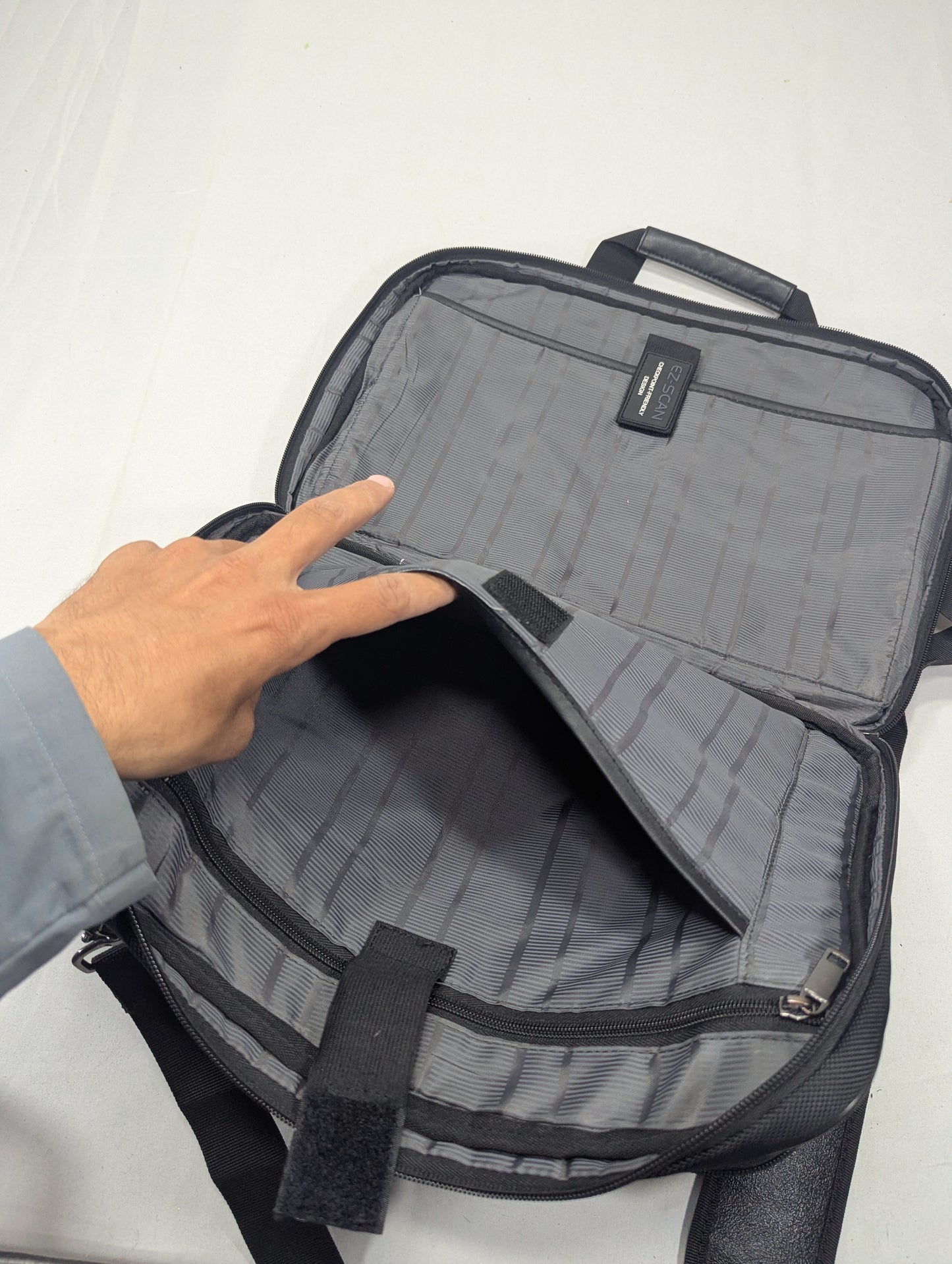 Steve madden Title will update soon