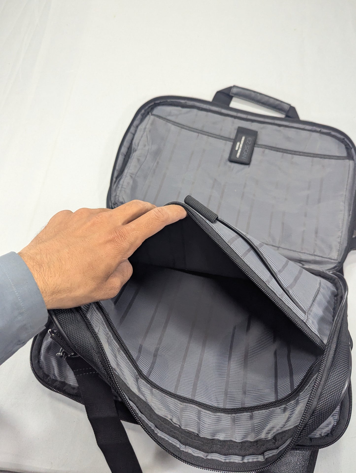 Steve madden Title will update soon