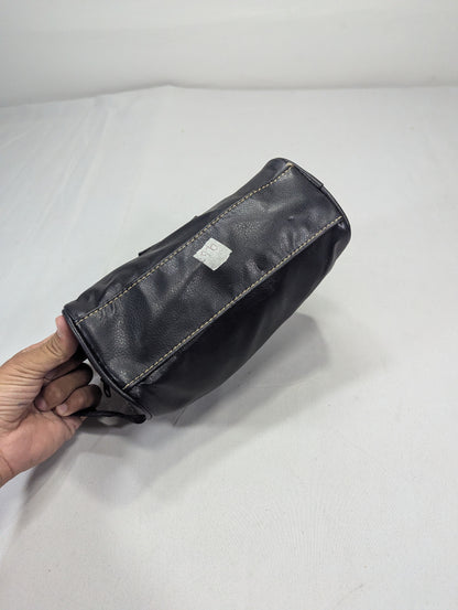 Steve Madden/Title will update soon