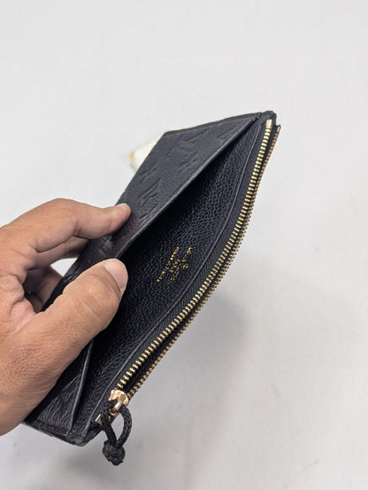 Luis Vuitton/ Title will update soon