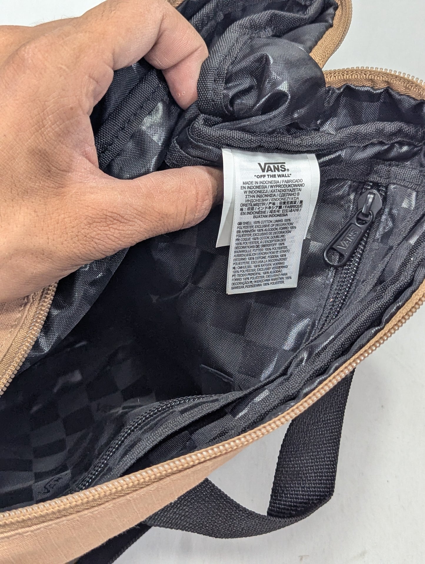 Vans of the wall/ Title will update soon