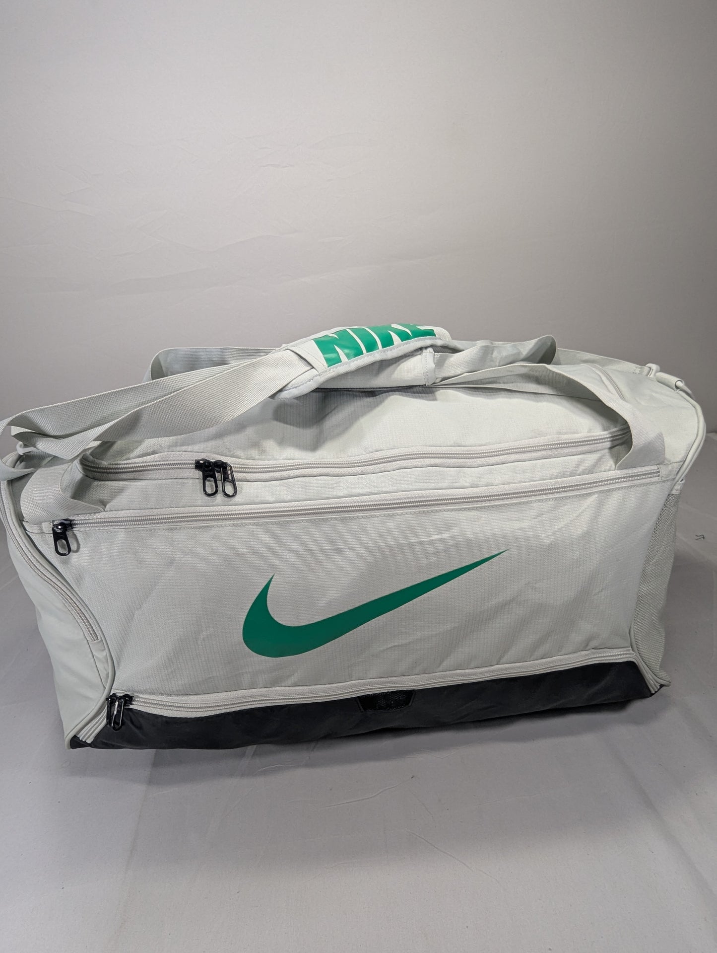 Nike/ Title will update soon