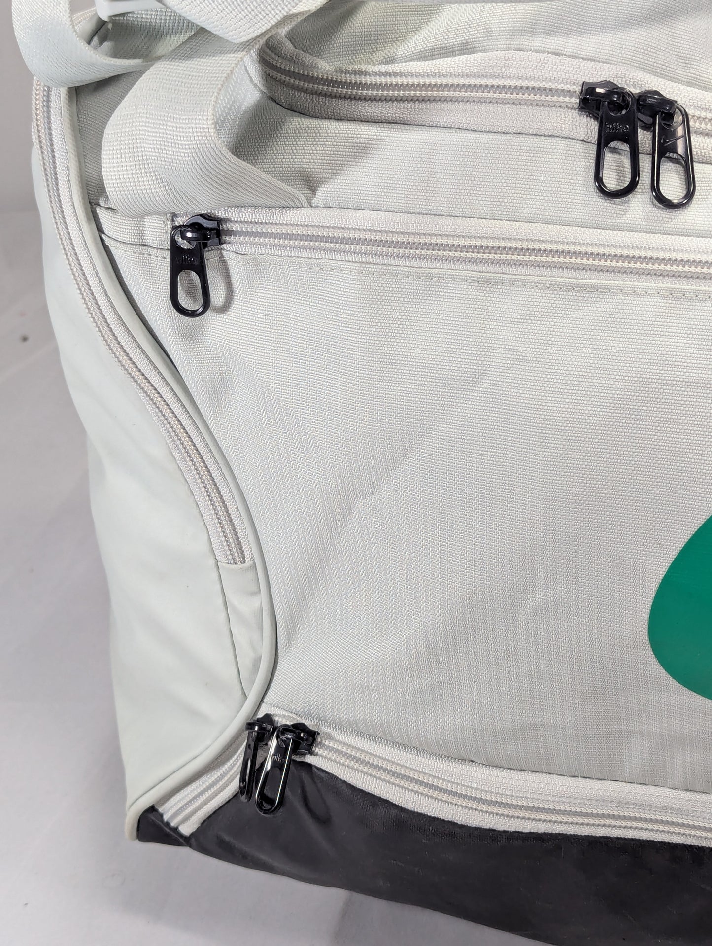 Nike/ Title will update soon