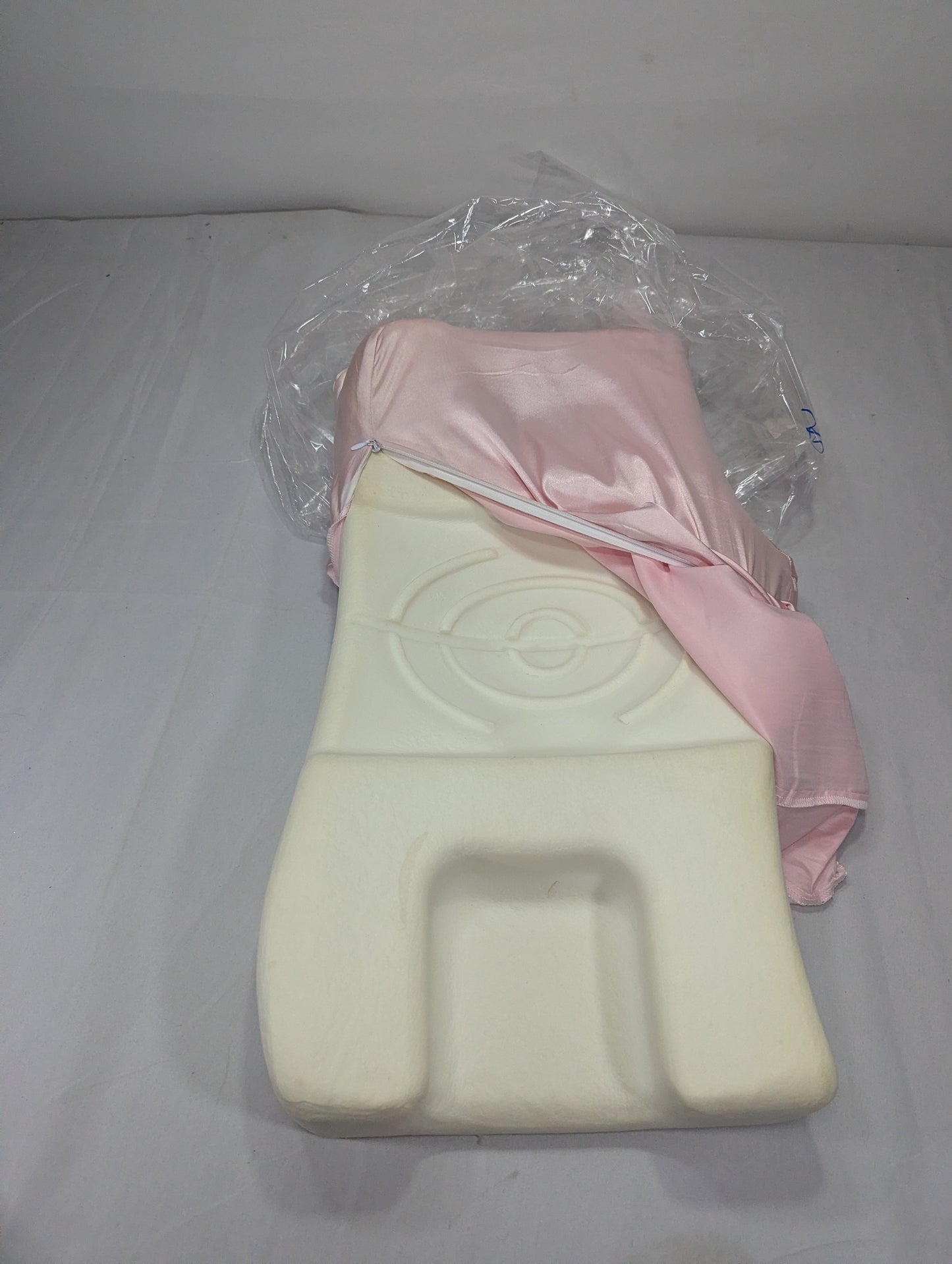 USA Lot Sanitized Germ Free Memory/ Medicated Pillow P48