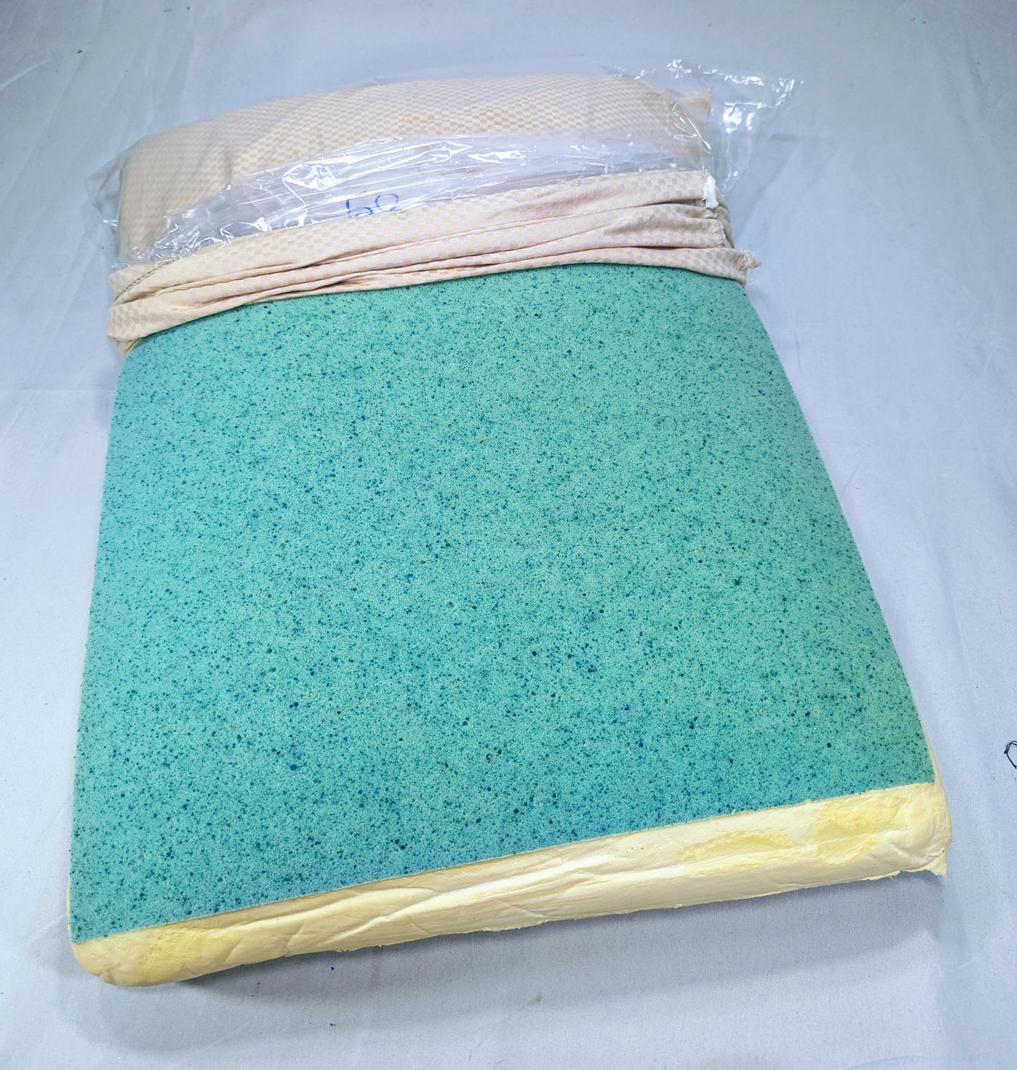 Cool Gel USA Lot Sanitized Germ Free Memory/ Medicated Pillow P50