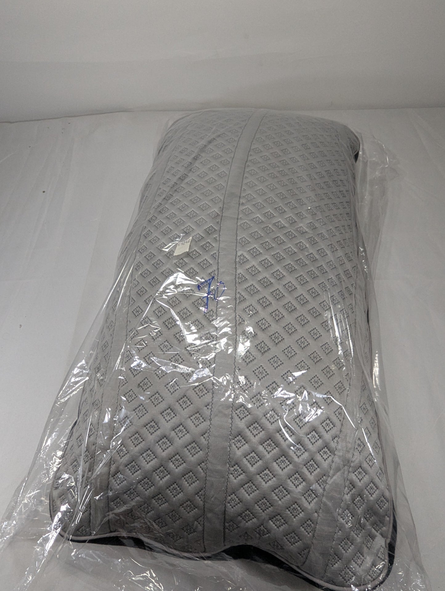 SHARADED USA Lot Sanitized Germ Free Memory/ Medicated Pillow P70