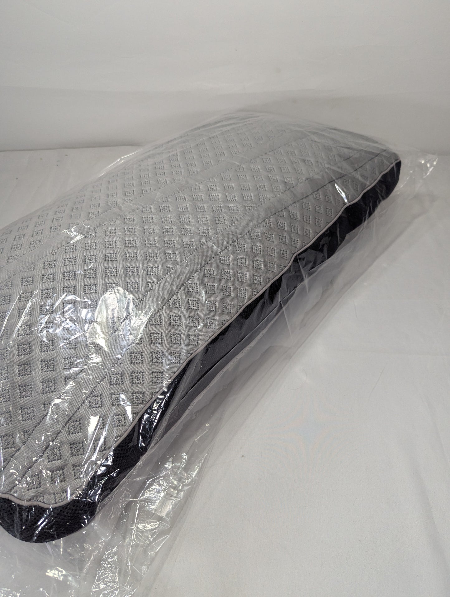 SHARADED USA Lot Sanitized Germ Free Memory/ Medicated Pillow P70