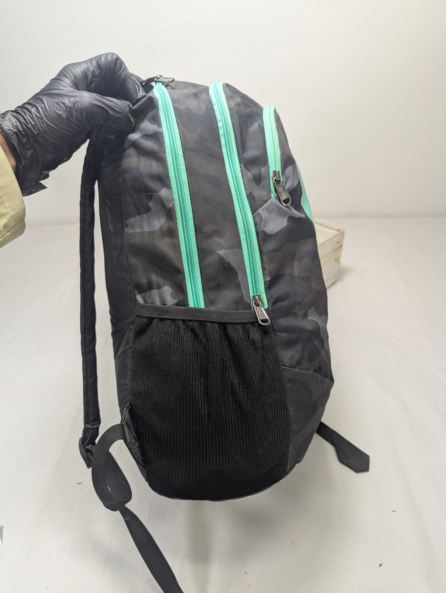 UA under armourTitle will update soon