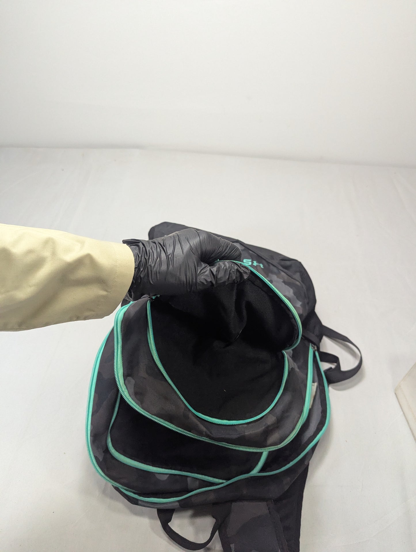 UA under armourTitle will update soon