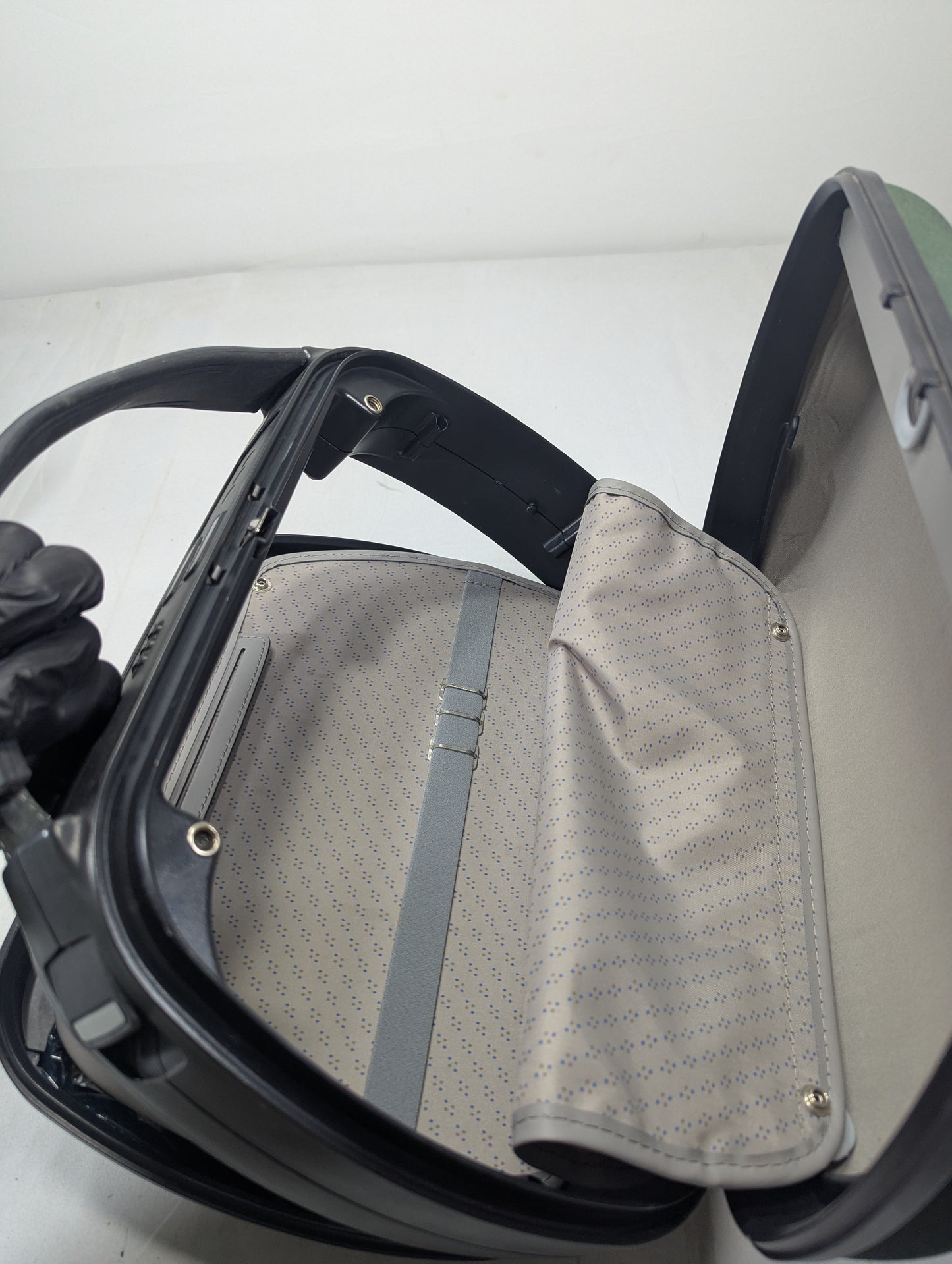 Title will update soon