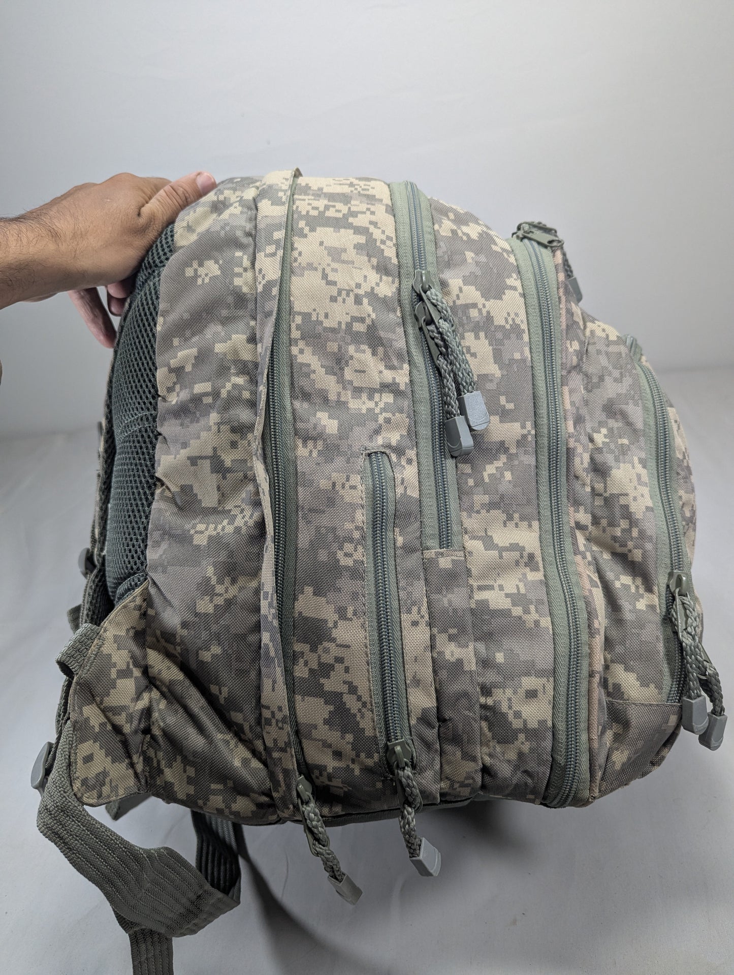 Camouflage Title will update soon