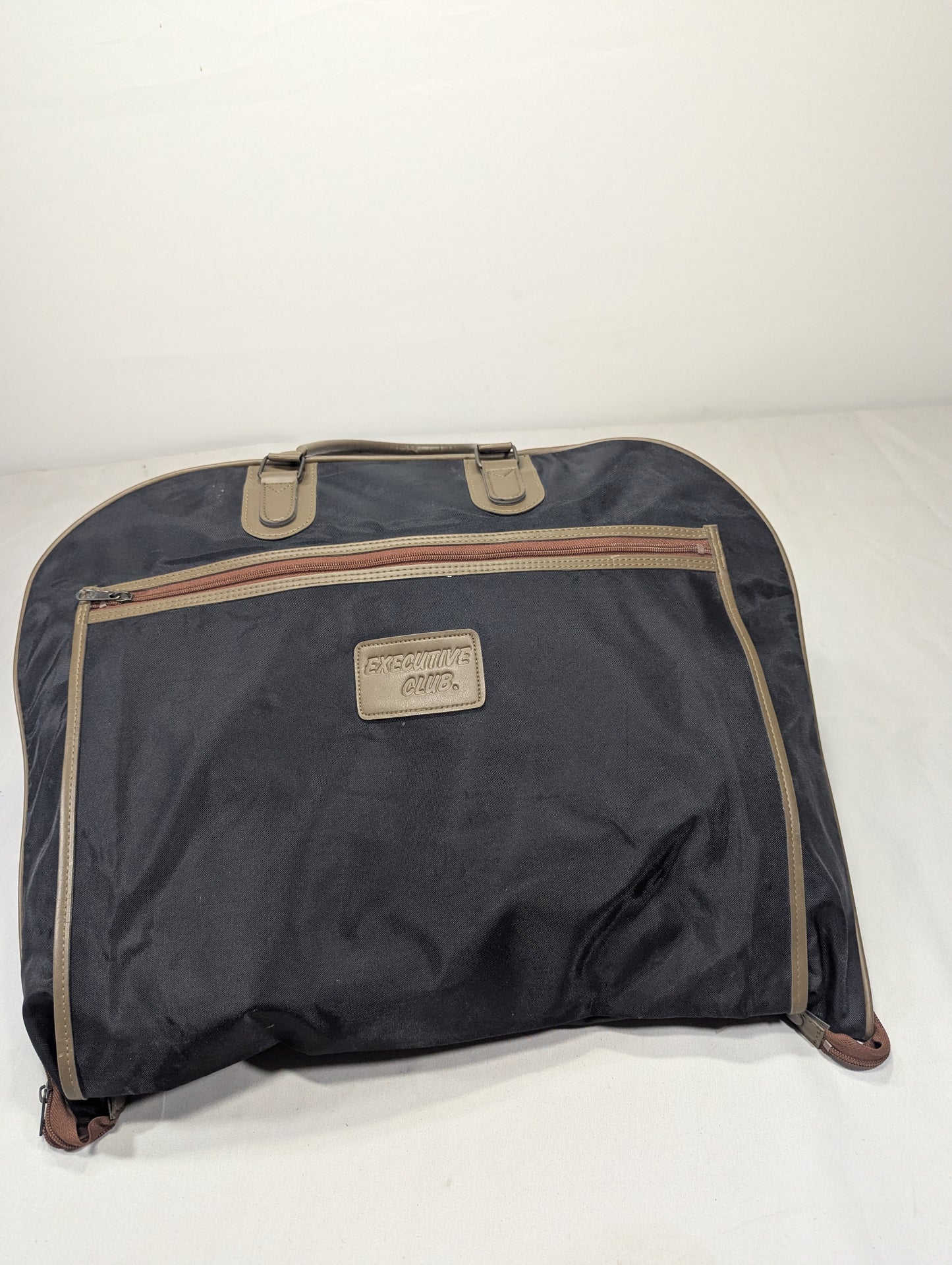 suit Title will update soon