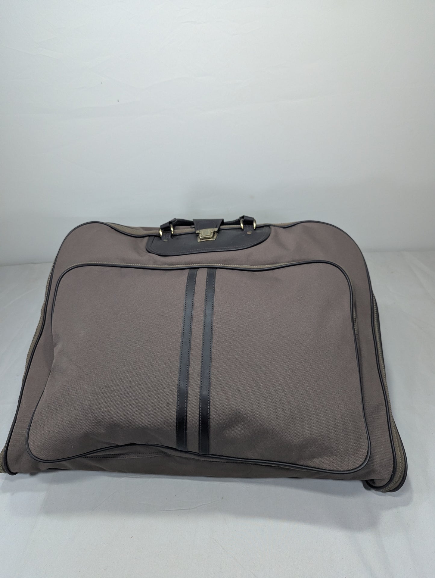 suit Title will update soon