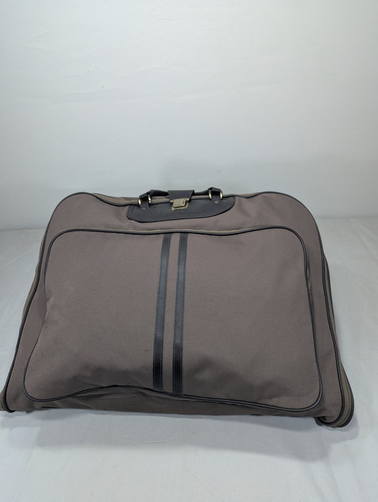 suit Title will update soon