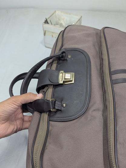 suit Title will update soon