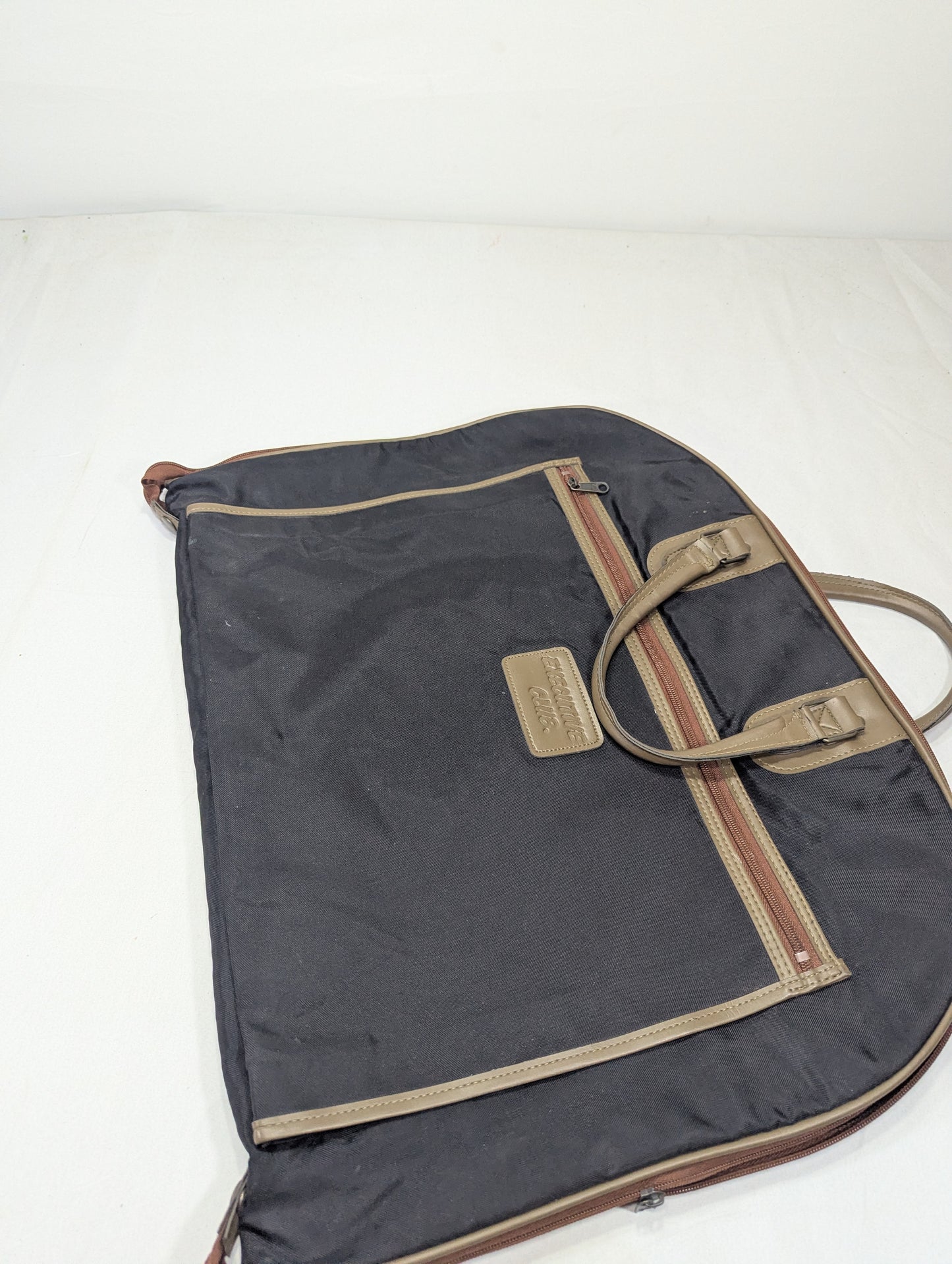 suit Title will update soon