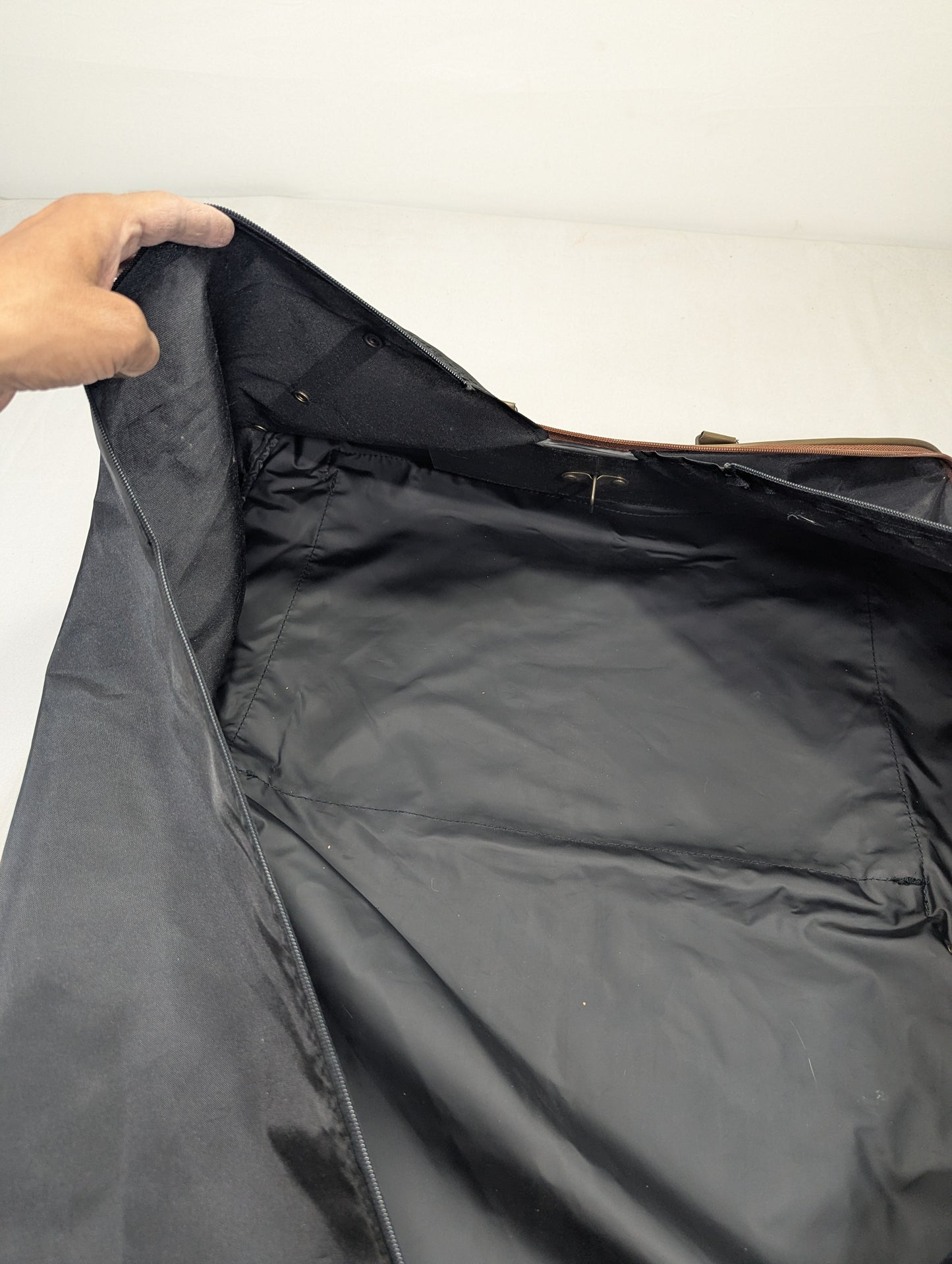 suit Title will update soon