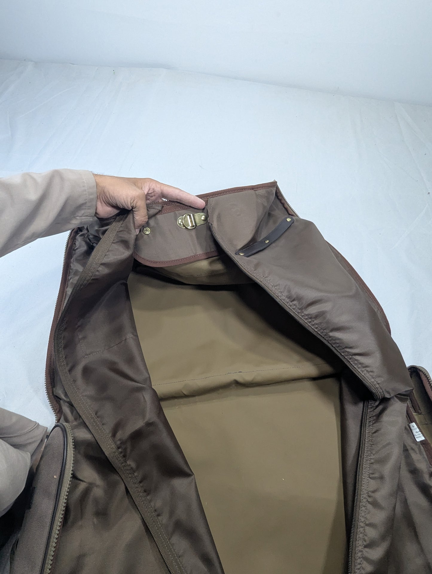 suit Title will update soon