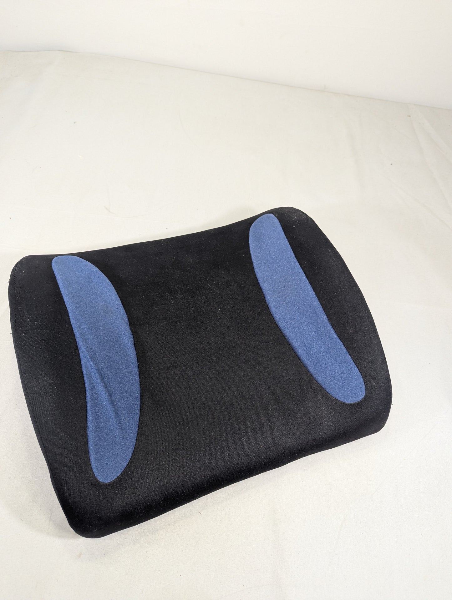 Massager   Imported USA Authentic Neck rest, Car seat Breathable Pillow Neck Support Cushion