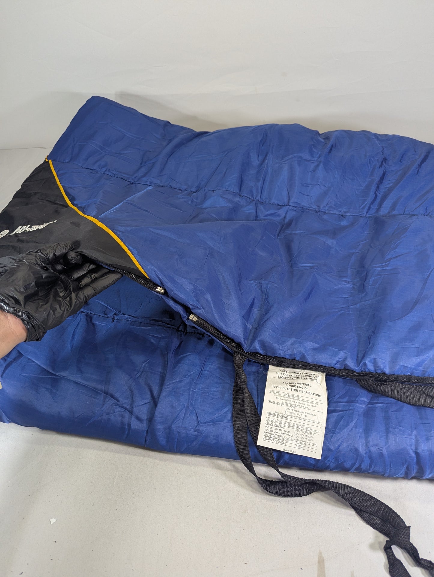 HI-TECH USA lot sleeping bag Sb308