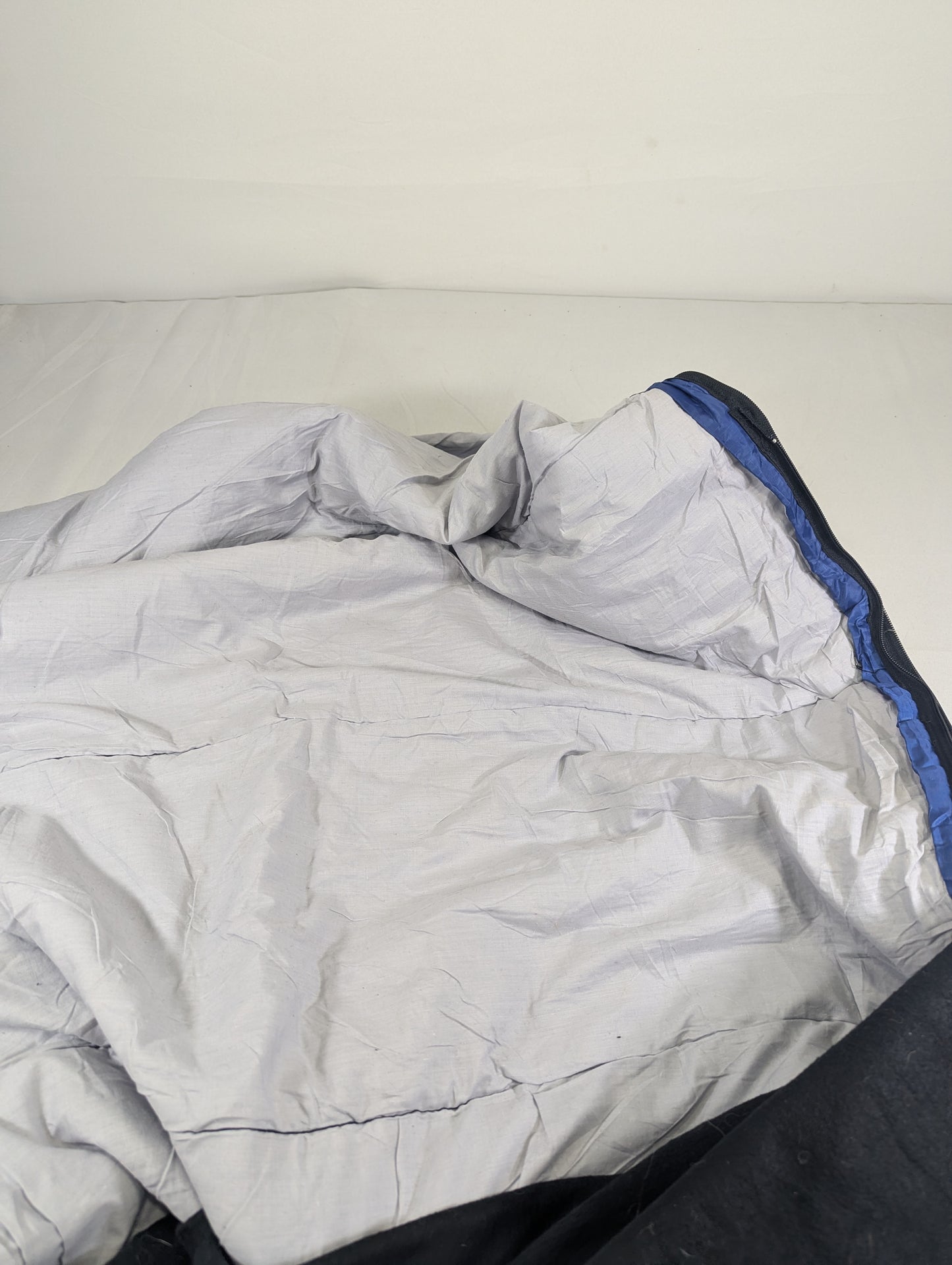 HI-TECH USA lot sleeping bag Sb308