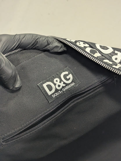 Dolce & Gabbana Title will update soon