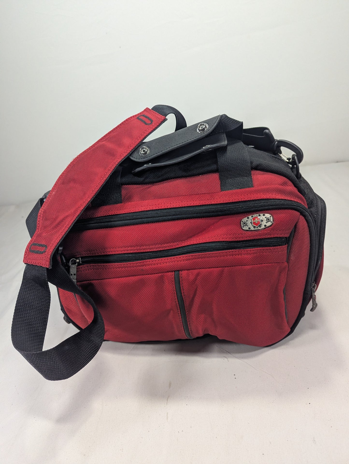 VICTORIONIX Swiss army bag Title will update soon