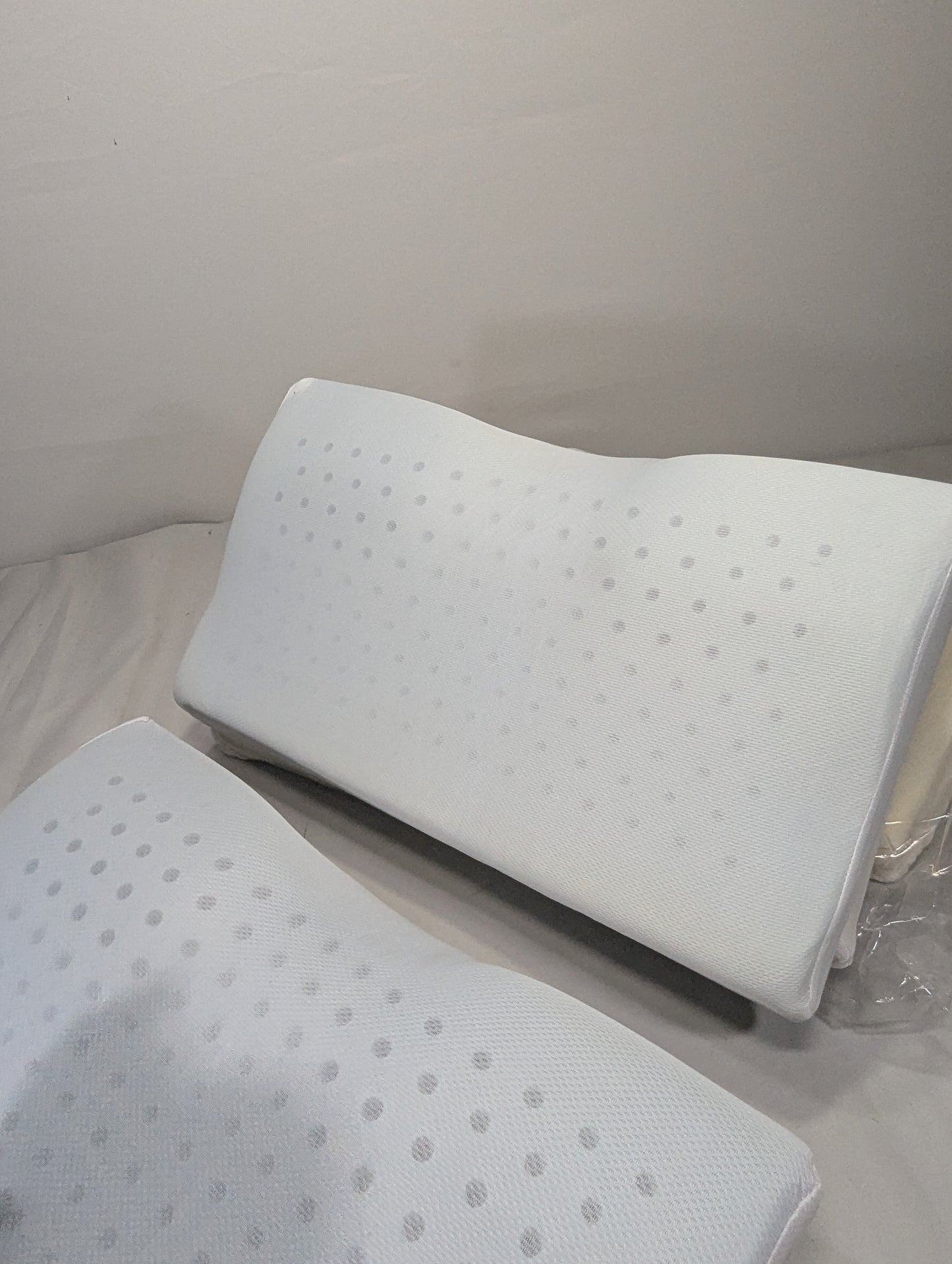 Pack of 04 CERVICAL Memory Foam Pillow