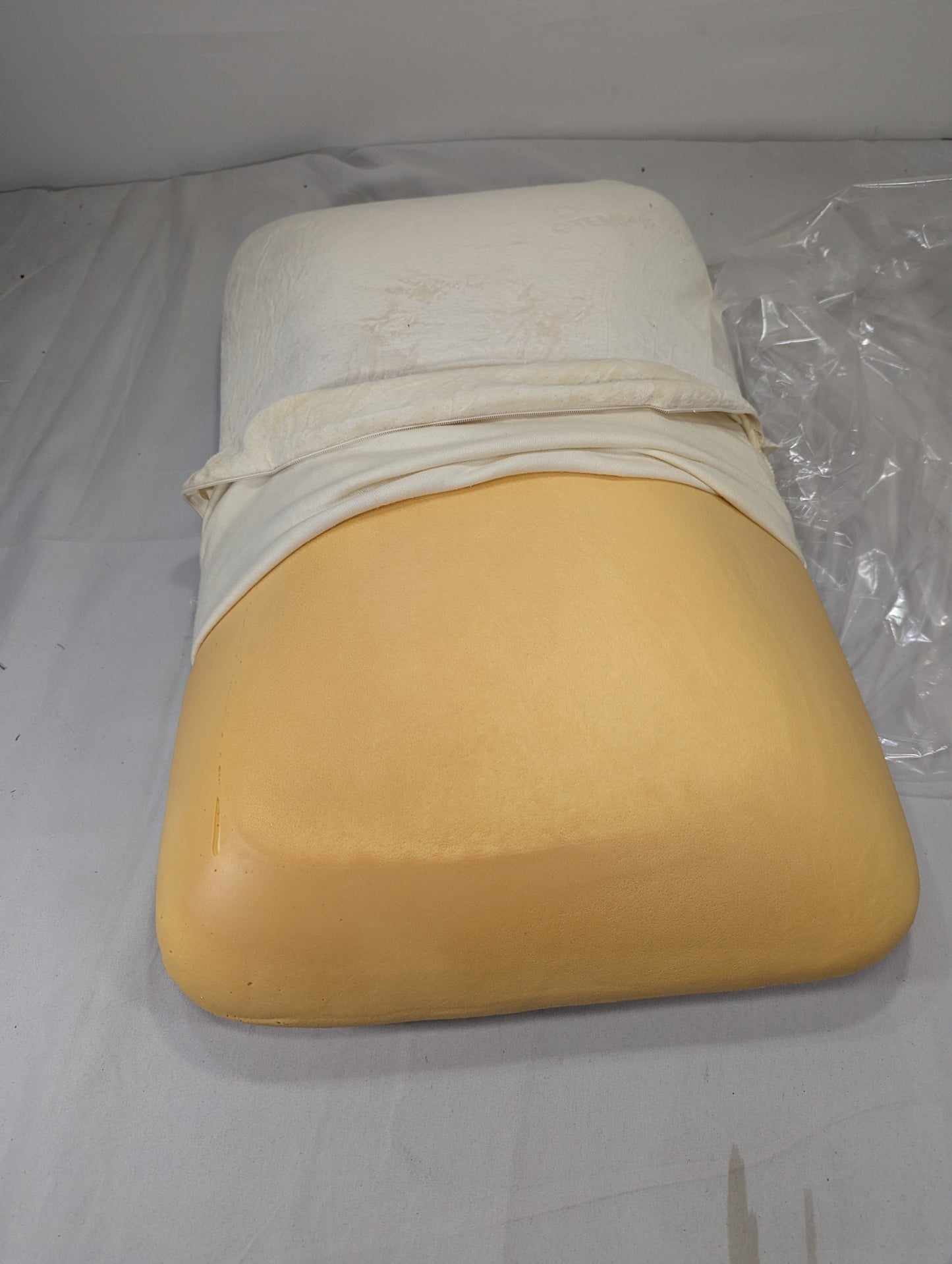 Imported Lot Memory foam Pillow P03