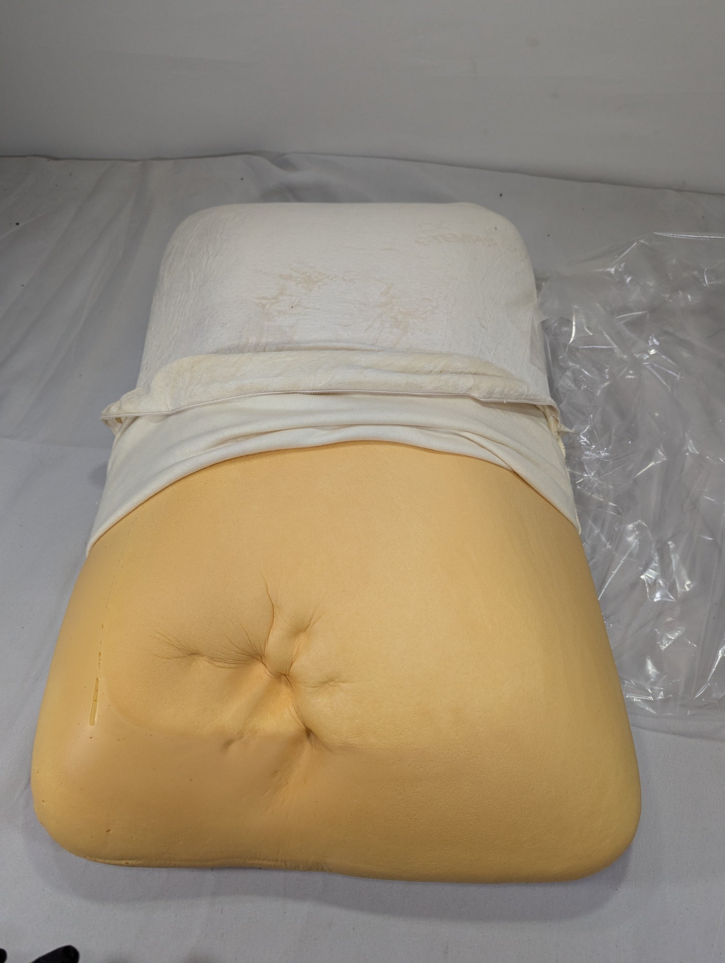 Imported Lot Memory foam Pillow P03