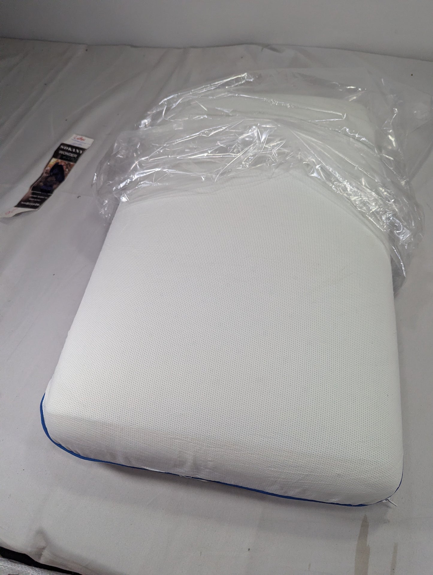 Imported Lot Memory foam Pillow P010