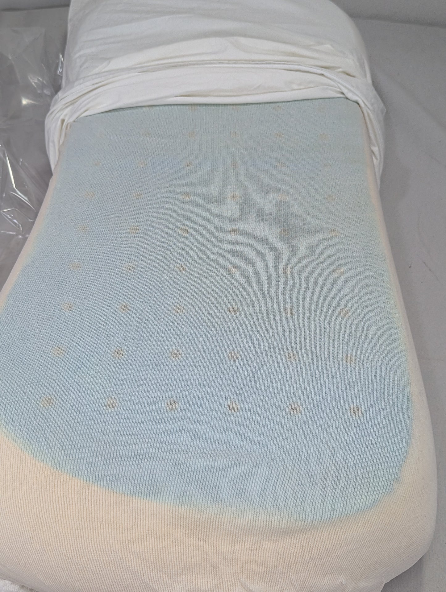 Imported Lot Memory foam Pillow P023
