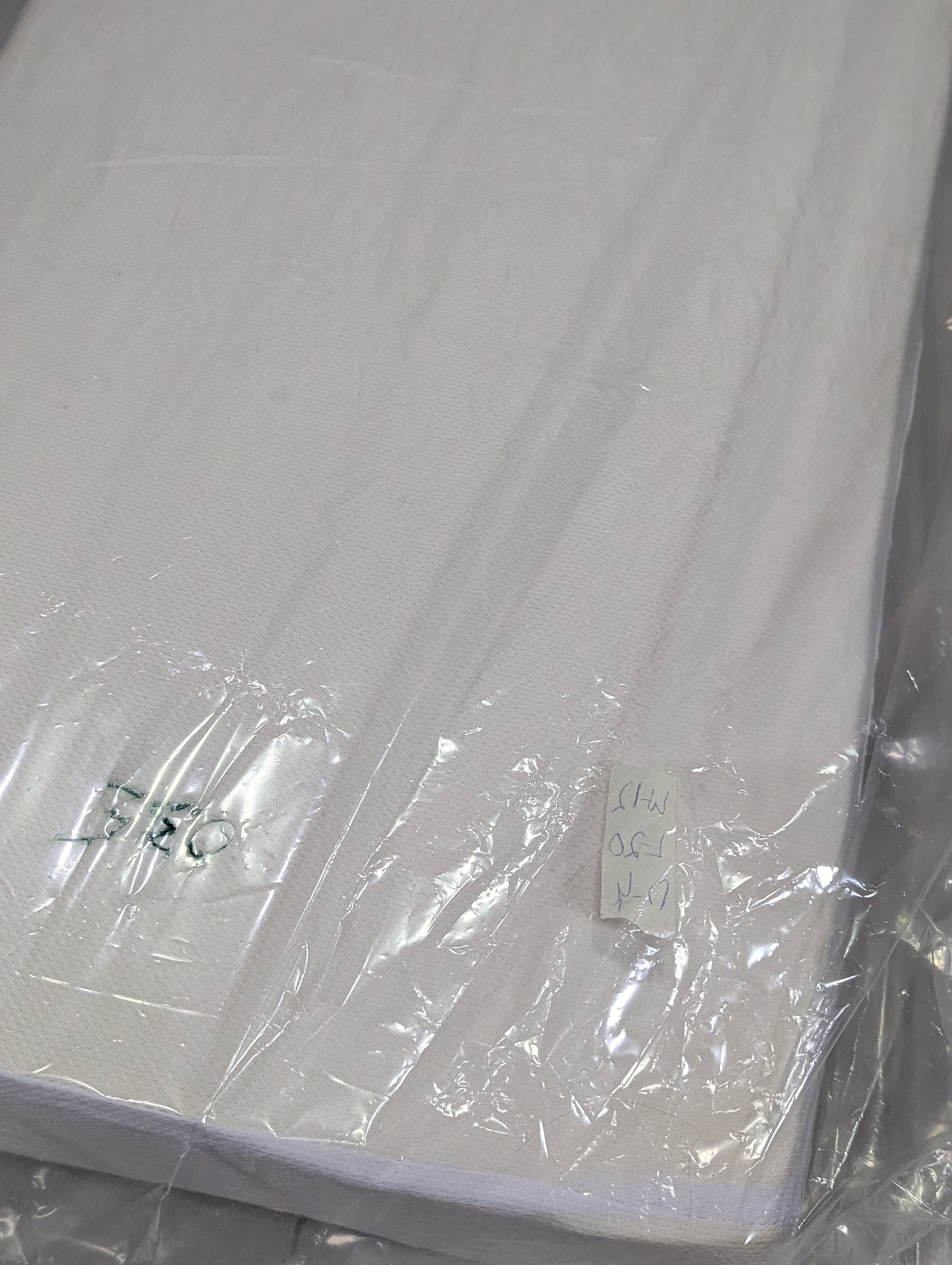 Imported Lot Memory foam Pillow P035