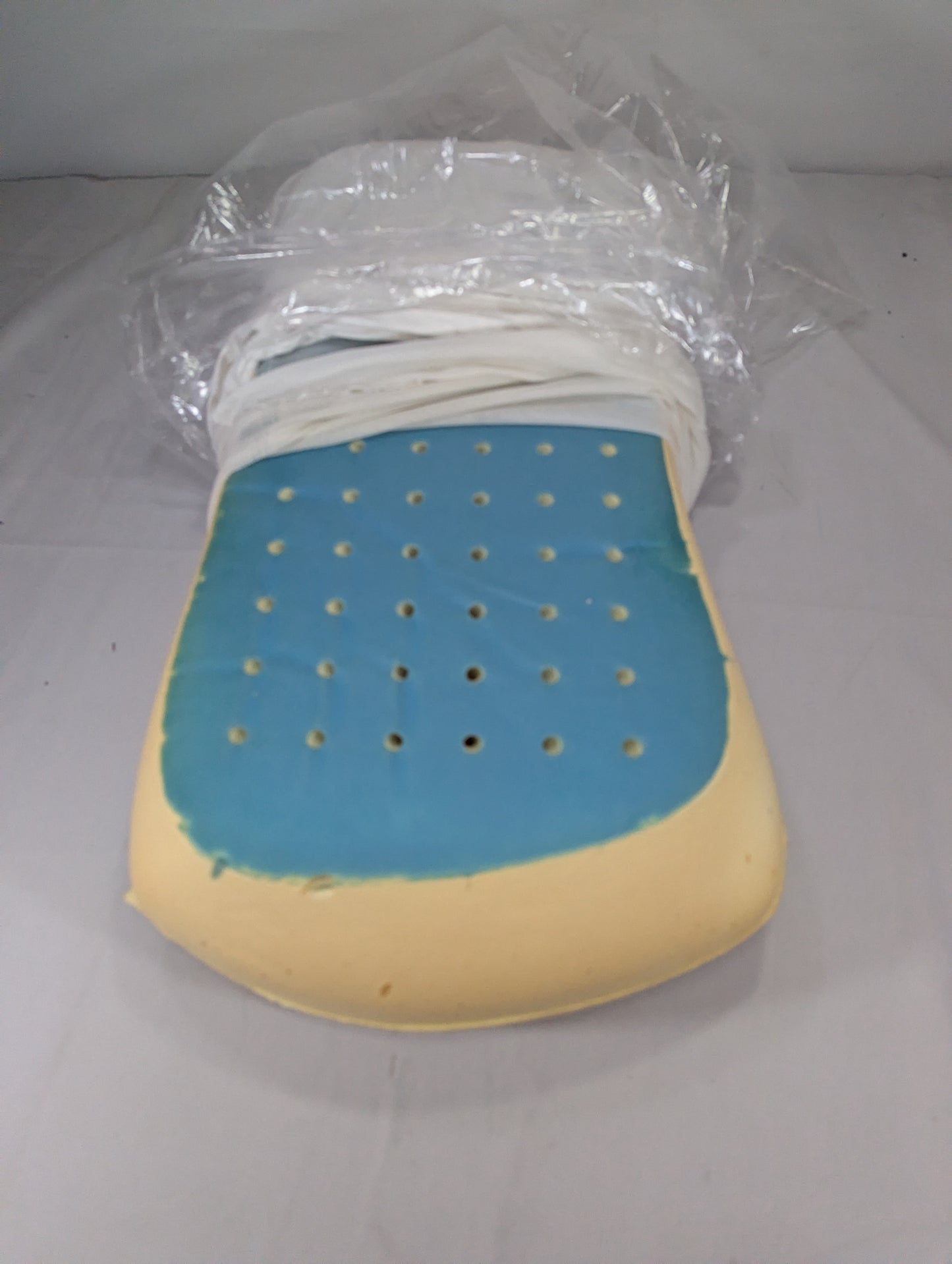 Gel Imported Lot Memory foam Pillow P036