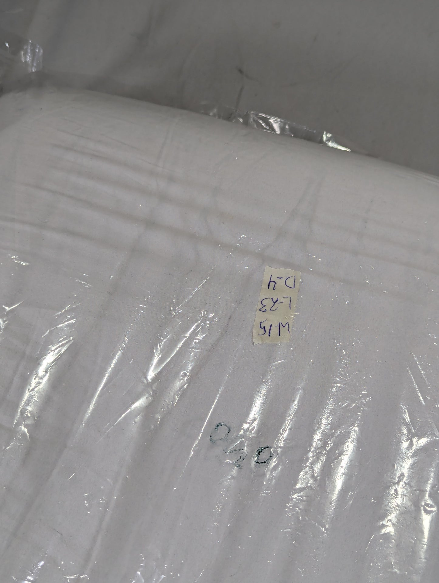 Imported Lot Memory foam Pillow P040