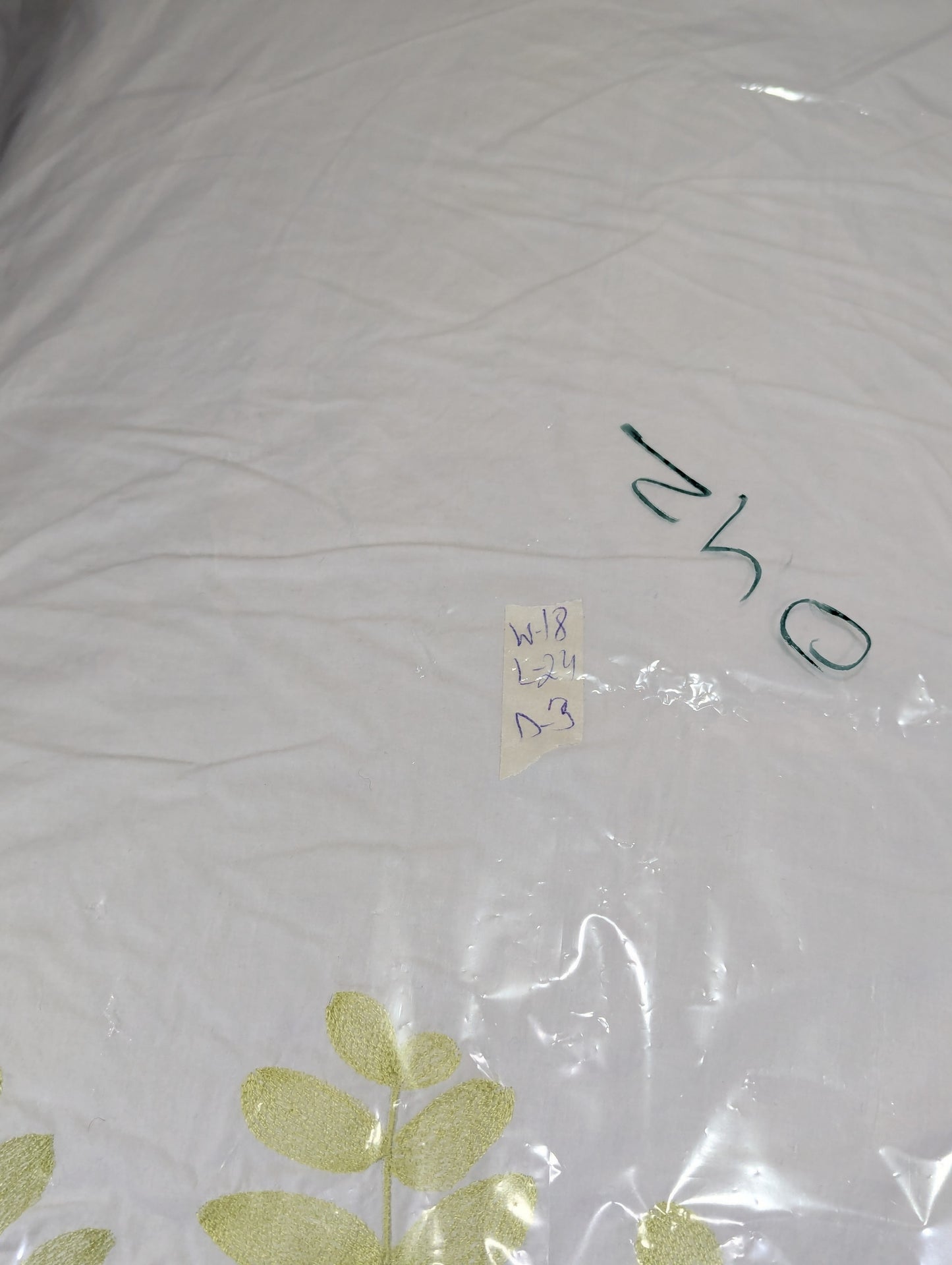 Imported Lot Memory foam Pillow P042