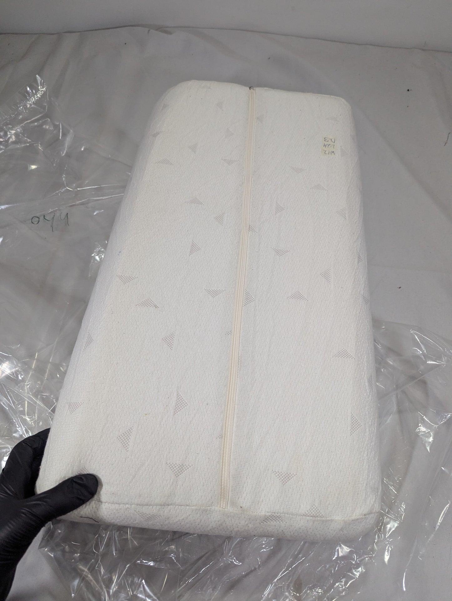 Imported Lot Memory foam Pillow P044